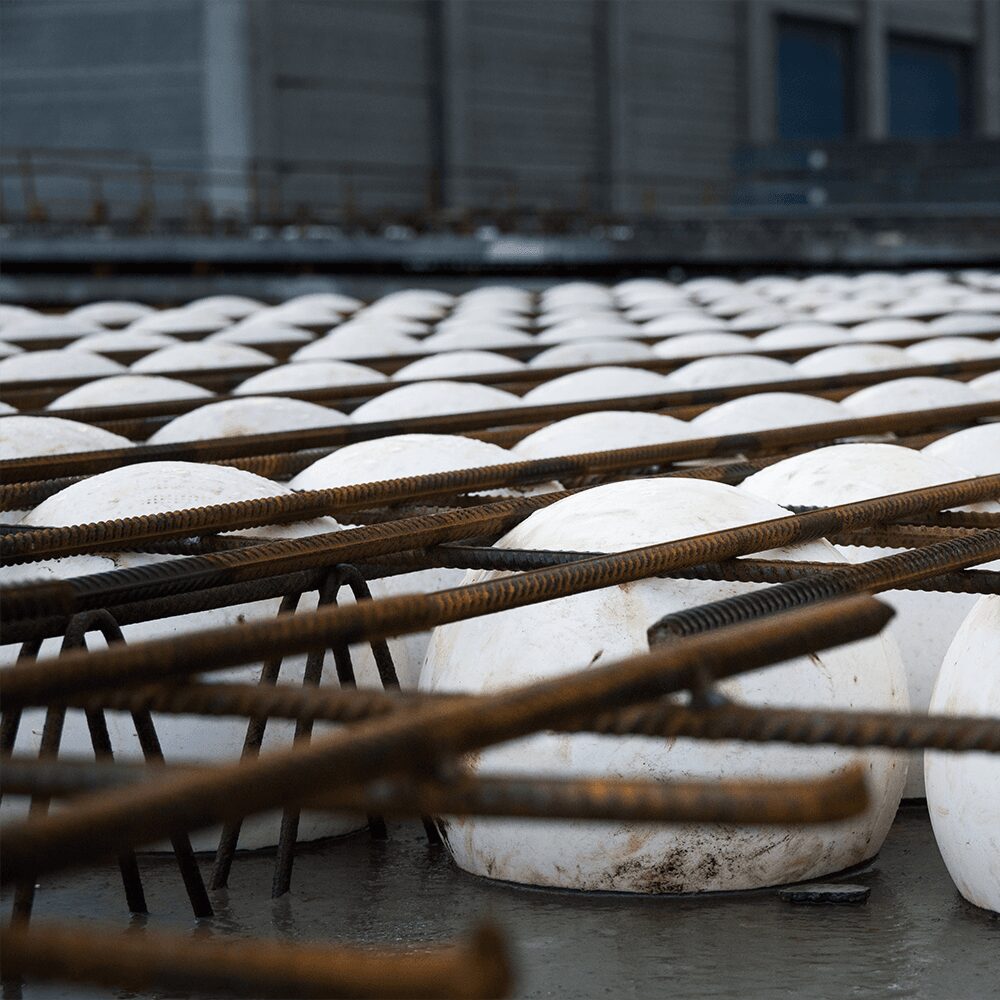 Forsteyptar kúluplötur